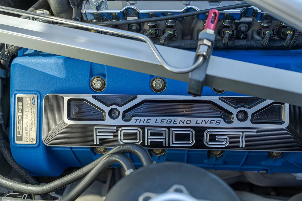 Ford GT