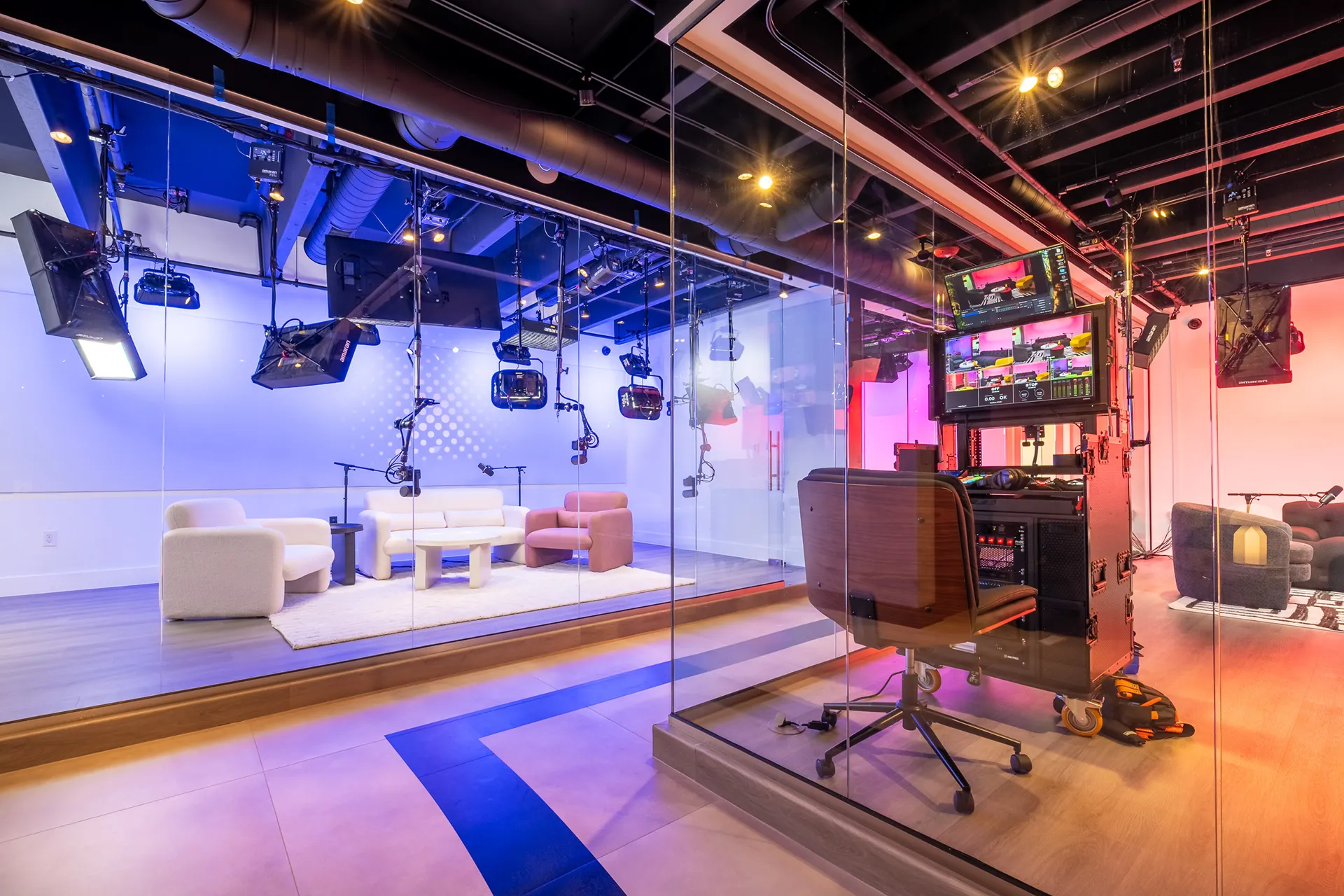 Lec Studios, photo 6